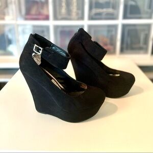Black Velvet Wedges